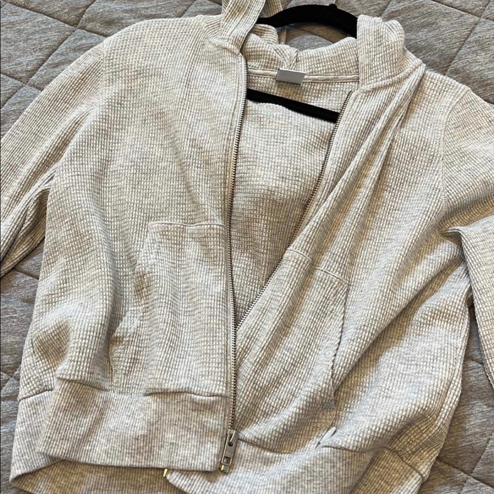AVAILABLE- Waffle zip up